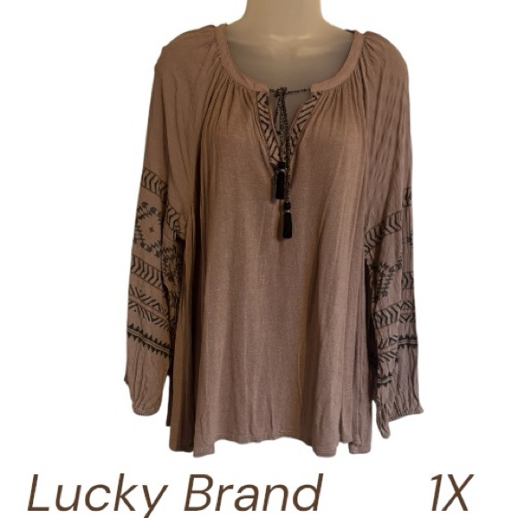 Lucky Brand Tops - Lucky Brand  Taupe Top w/Black Accents   PLUS:  1X      Bin#S